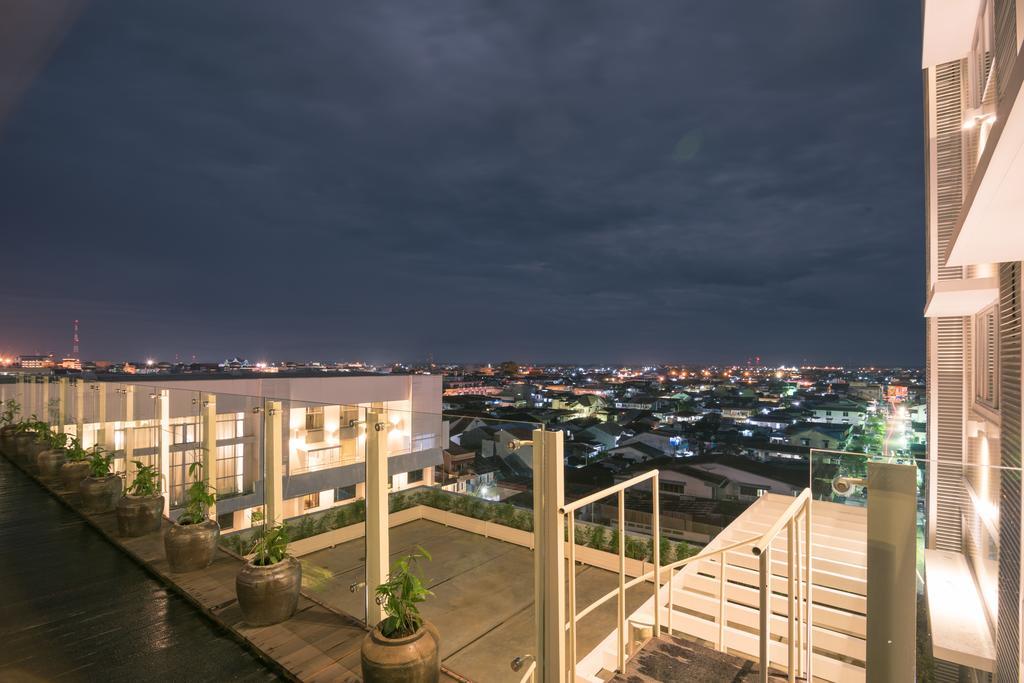 Gajahmada Avara Boutique Hotel Pontianak Exterior photo